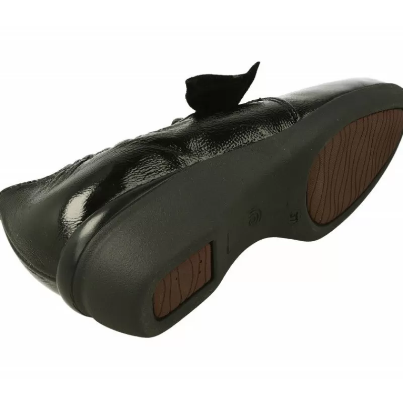 Comfort Class Mocasines-Mocasin De En Piel Charol Con Lazo Ante. Piso De Poliuretano Planta De Descanso Movible Y Horma De Ancho Especial