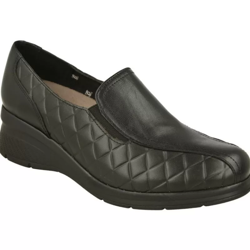 Comfort Class Mocasines-Mocasin De Confort Class Con Elasticos En Pala Y Piel Acolchada Rombos. Piso Muy Ligero De Poliuretano Y Planta Extraible Negro