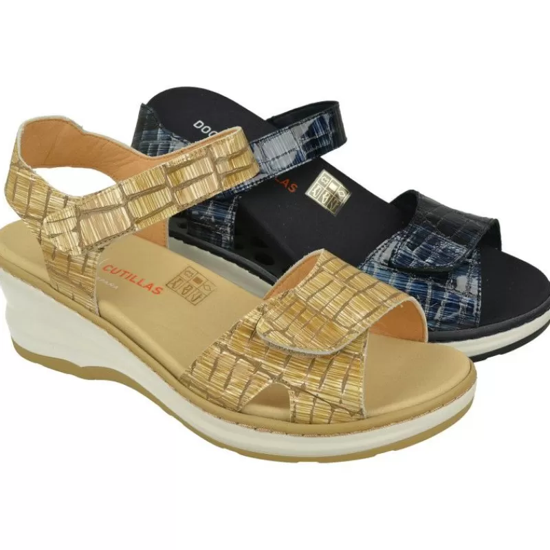 Doctor Cutillas Sandalias-Sandalia De En Piel Charol Grabada Con Doble Tira De Velcro Ajustable Y Con Plantilla Anatomica Movible.