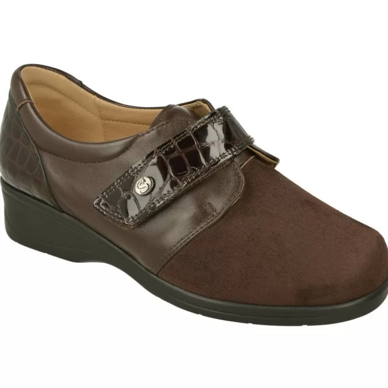 Calzamedi Velcros-Velcro De De Pala Lisa En Tejido Bamara Elastico. Horma Muy Ancha Y Piso De Cuna Poliuretano Con Planta Extraible