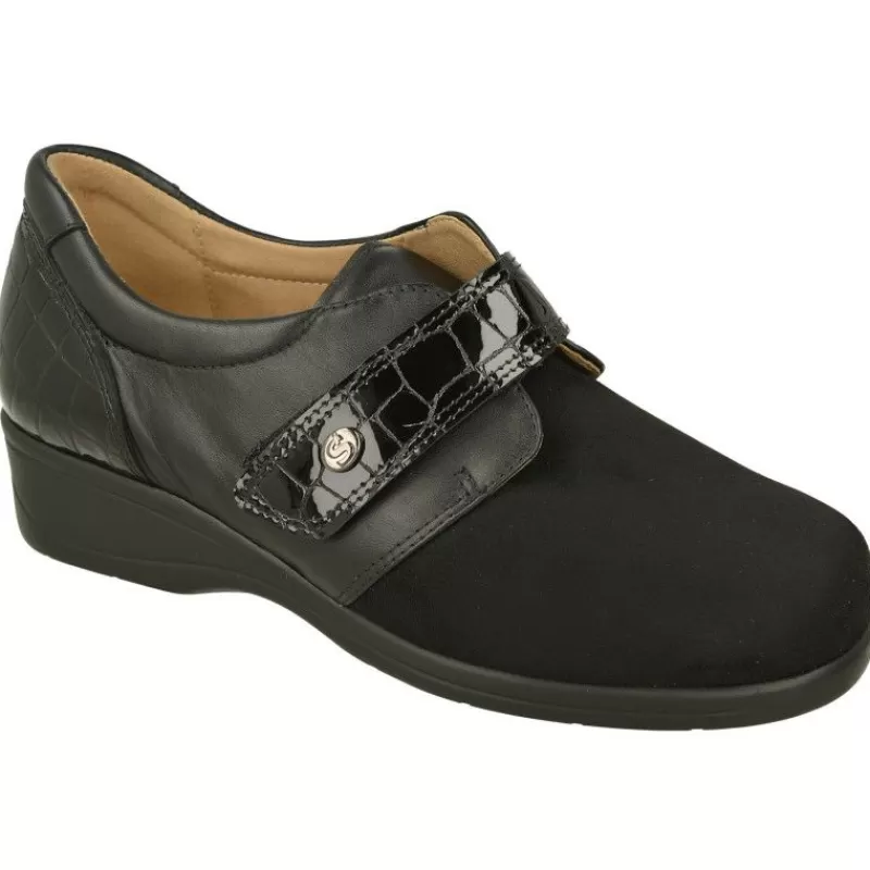 Calzamedi Velcros-Velcro De De Pala Lisa En Tejido Bamara Elastico. Horma Muy Ancha Y Piso De Cuna Poliuretano Con Planta Extraible